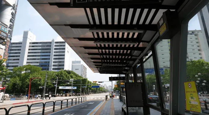 정류장 안전쉘터