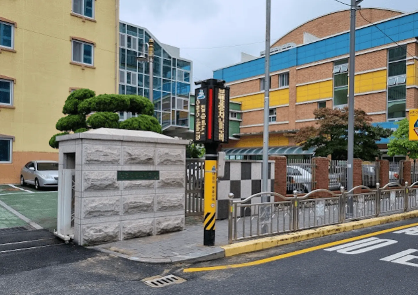 어린이보호구역 전광판 설치 사례 3